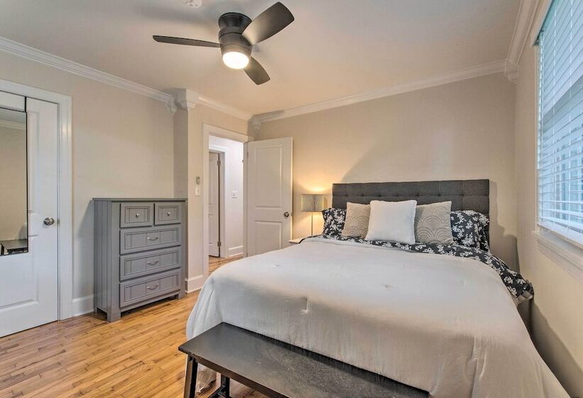 Stylish Wilmington Home, 2 Mi To Riverwalk!