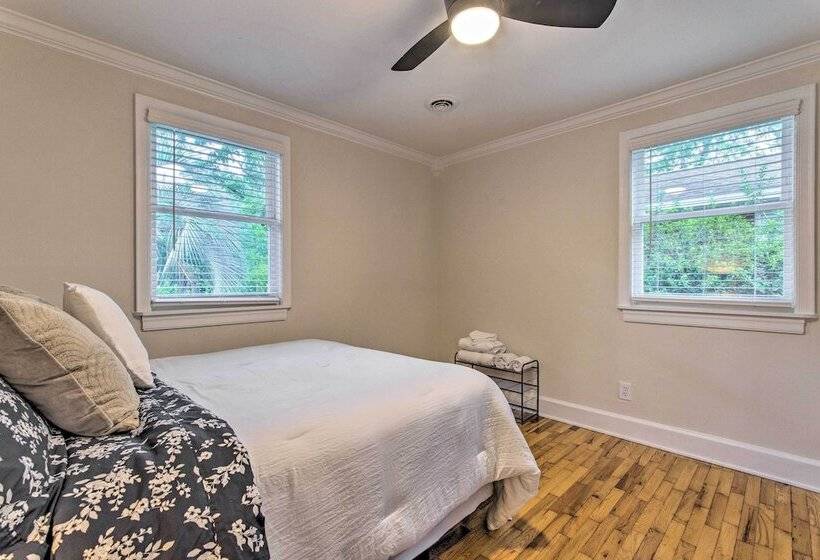 Stylish Wilmington Home, 2 Mi To Riverwalk!