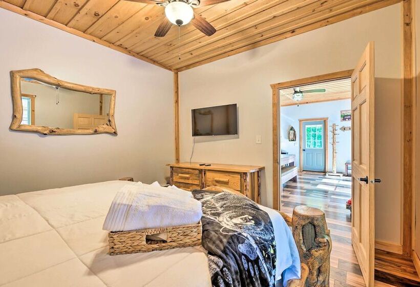 Sun Dappled Cadillac Gem W/ Kayaks & Grill!