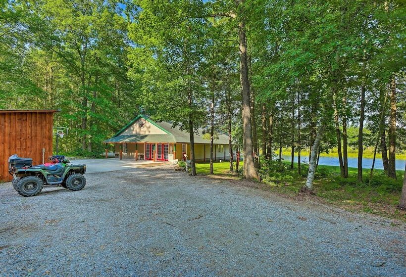 Sun Dappled Cadillac Gem W/ Kayaks & Grill!