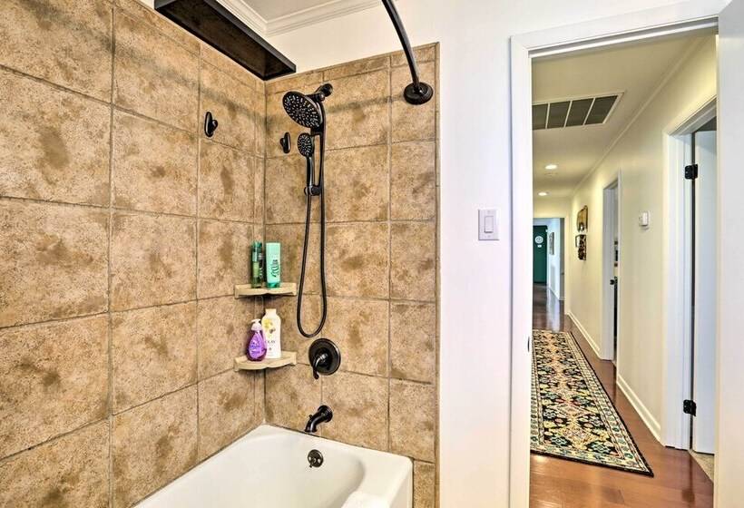 Sunny Florida Abode   Patio, Pool, & Fire Pit