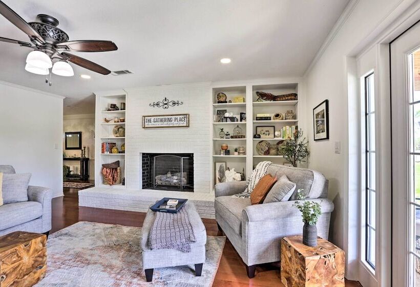 Sunny Florida Abode   Patio, Pool, & Fire Pit