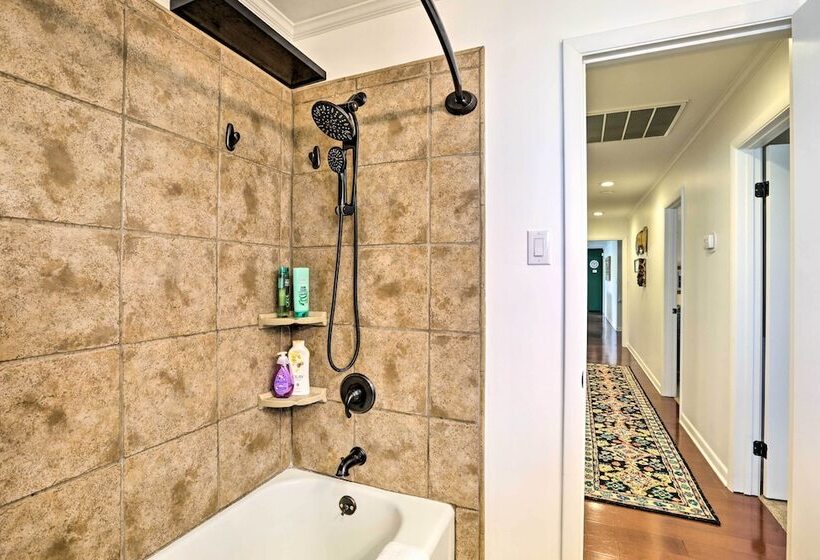 Sunny Florida Abode   Patio, Pool, & Fire Pit