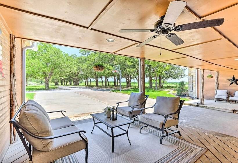 Sunset Ranch W/ Pool & Hot Tub On 29 Acres!