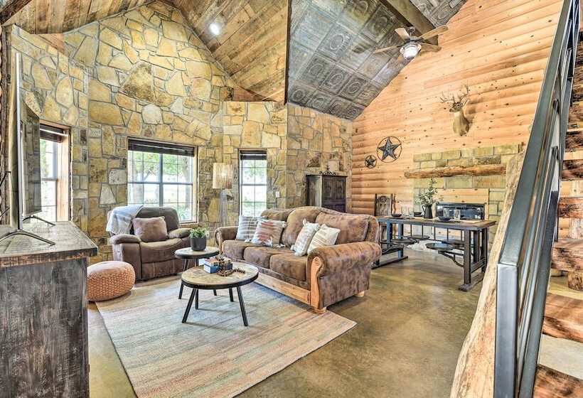 Sunset Ranch W/ Pool & Hot Tub On 29 Acres!