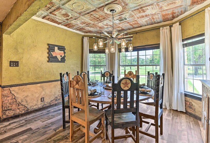 Sunset Ranch W/ Pool & Hot Tub On 29 Acres!