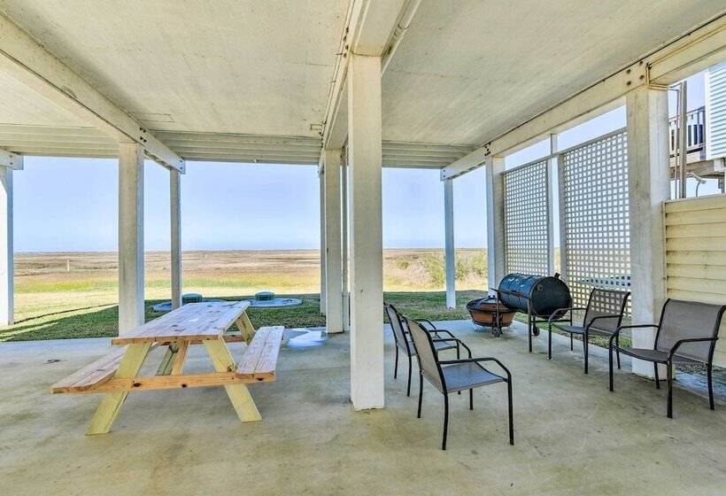 Surfside Beach House W/ Scenic Ocean Views & Deck!