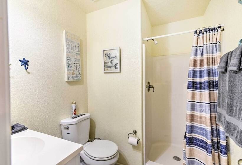 Surfside Beach House W/ Scenic Ocean Views & Deck!