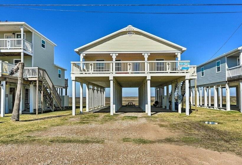 Surfside Beach House W/ Scenic Ocean Views & Deck!