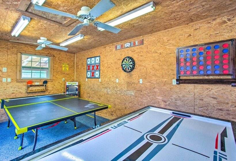 Lake View Tangled At Texoma Home W/ Hot Tub!