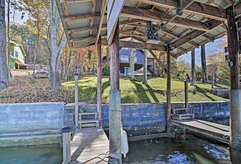 Ten Mile Home On Watts Bar Lake W/ 2 Docks!