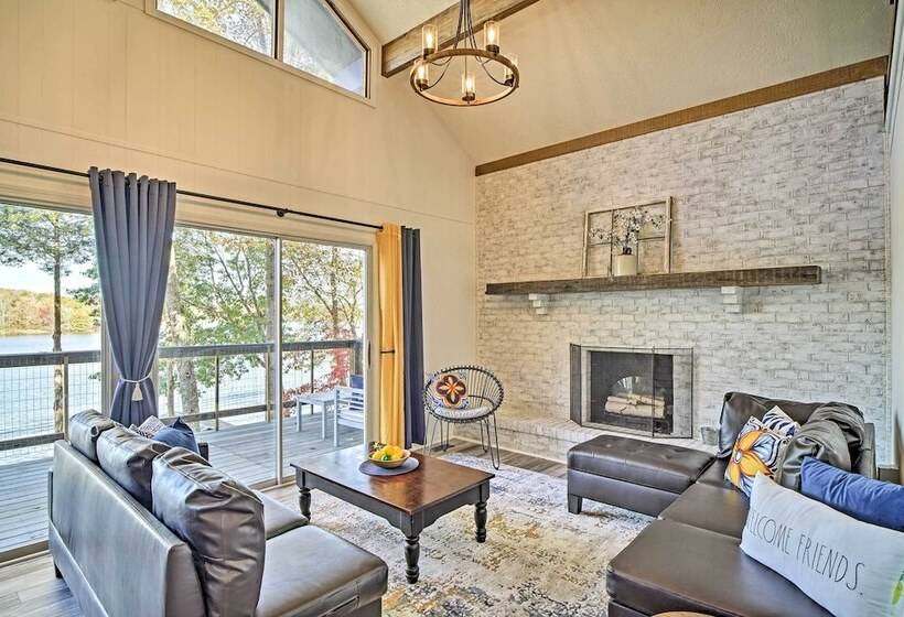 Ten Mile Home On Watts Bar Lake W/ 2 Docks!
