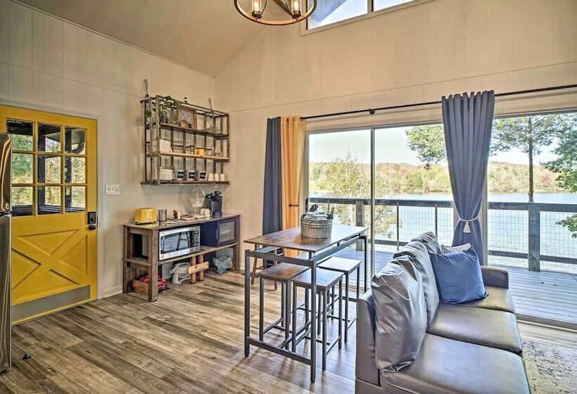 Ten Mile Home On Watts Bar Lake W/ 2 Docks!