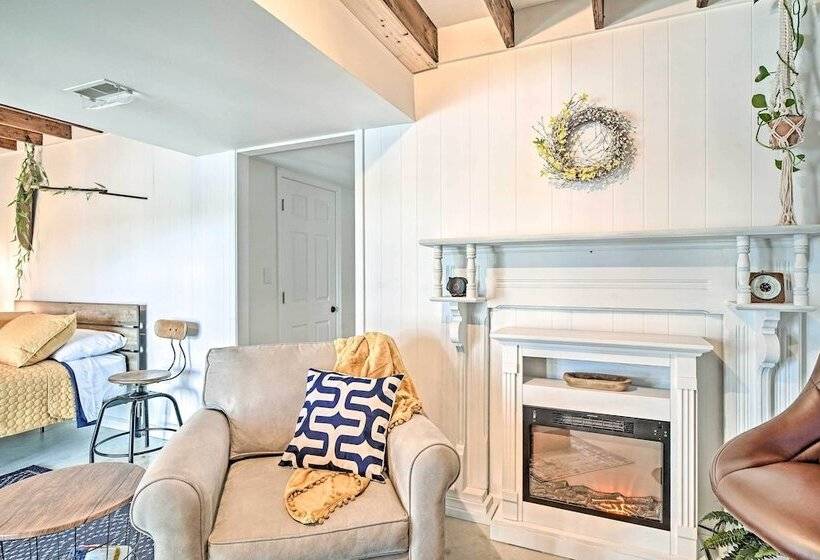 Ten Mile Home On Watts Bar Lake W/ 2 Docks!