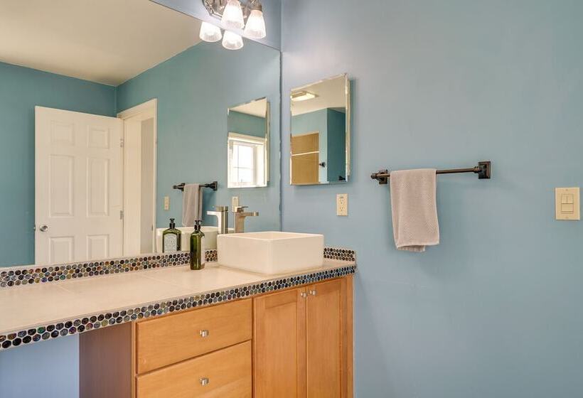 The 1818 Home W/ Porch & Grill   1 Mi To Beach!