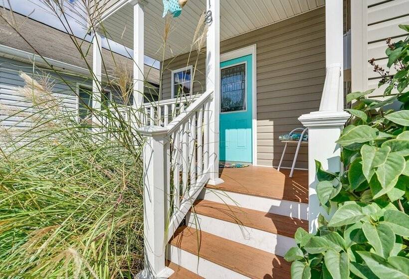 The 1818 Home W/ Porch & Grill   1 Mi To Beach!
