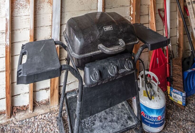 The Elk Meadow Cozy Cabin