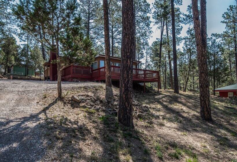 The Elk Meadow Cozy Cabin