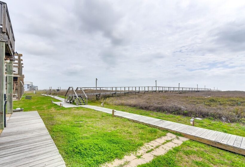 Boardwalk To Beach: Ocean View Surfside Home!