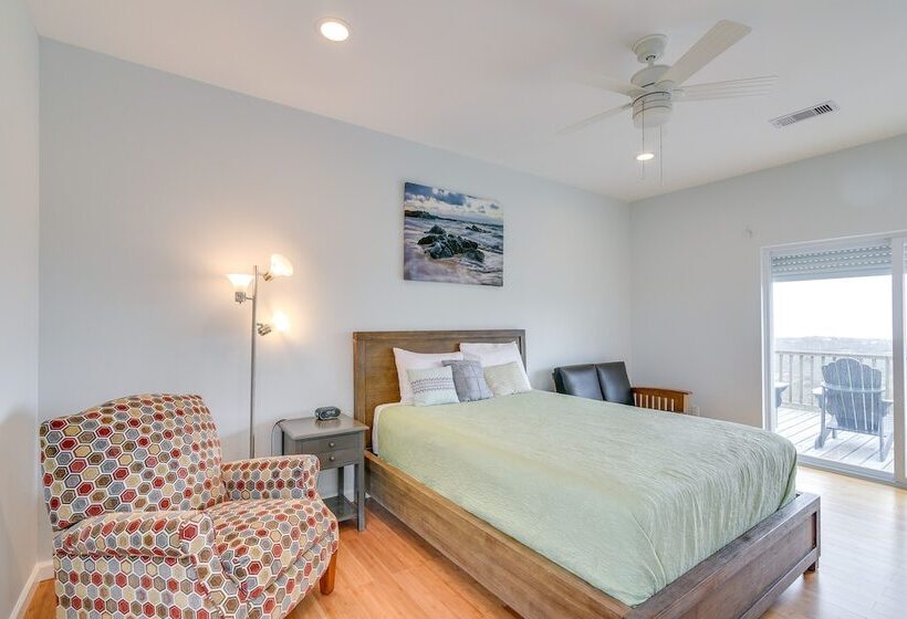 Boardwalk To Beach: Ocean View Surfside Home!