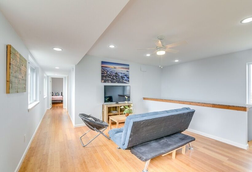 Boardwalk To Beach: Ocean View Surfside Home!