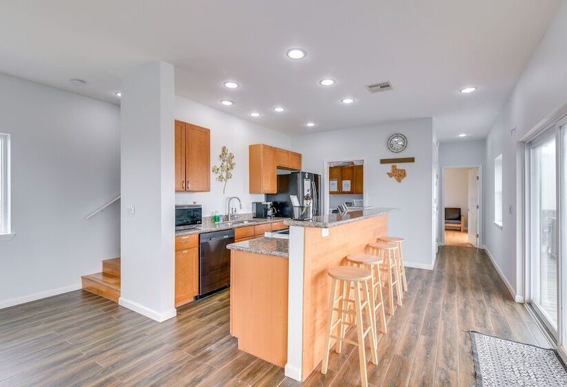 Boardwalk To Beach: Ocean View Surfside Home!