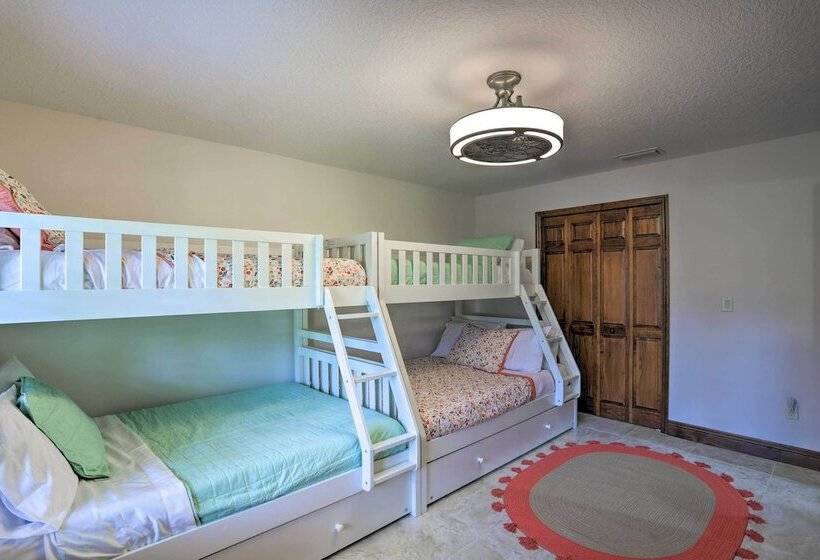 The Peacock Farm Largo Home + Outdoor Oasis!