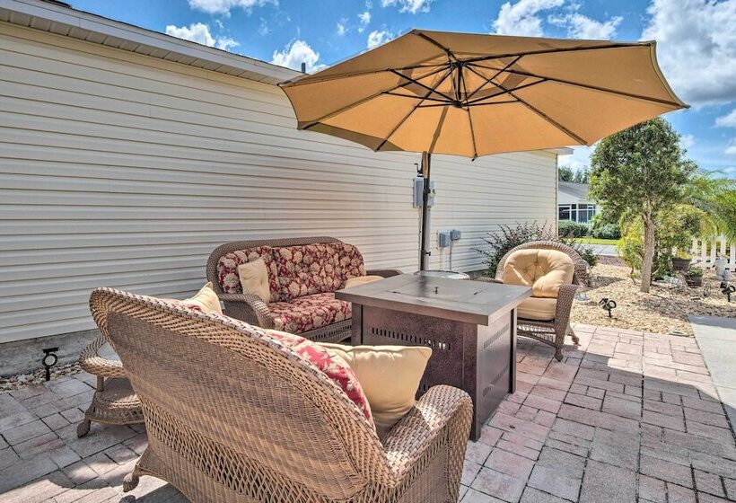 ~ 1 Mi To Golf: Home W/ Patio In The Villages!