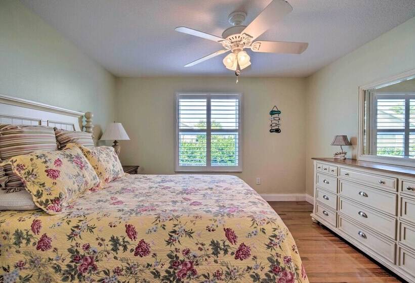 ~ 1 Mi To Golf: Home W/ Patio In The Villages!