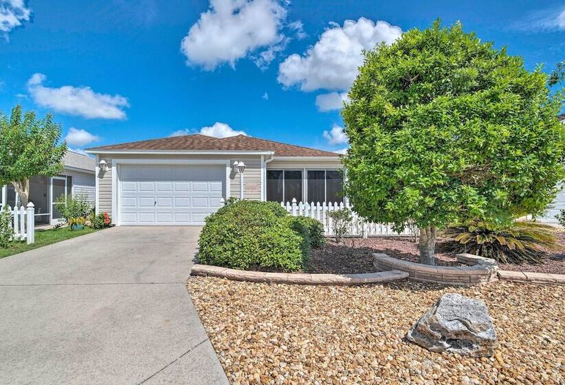~ 1 Mi To Golf: Home W/ Patio In The Villages!