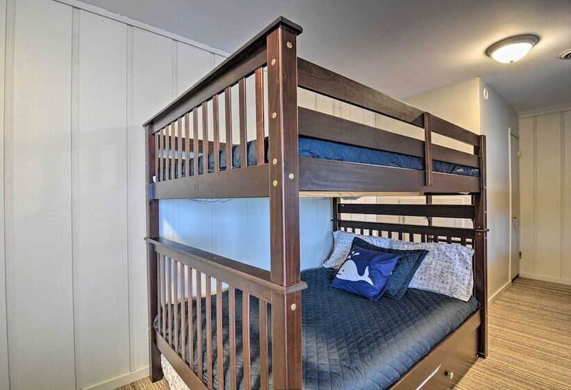 Rapid City Home On Torch Lake W/ 2 Fireplaces!