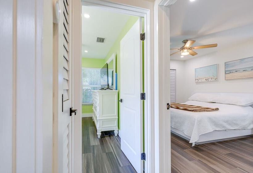 Tropical Naples Home Rental W/ Yard Near Beaches!