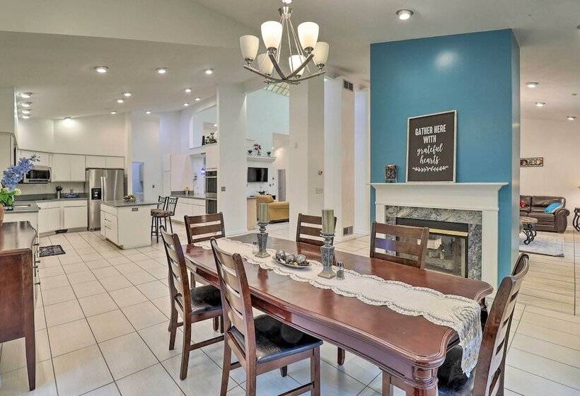 Private Yard: Pet Friendly Home In Dover