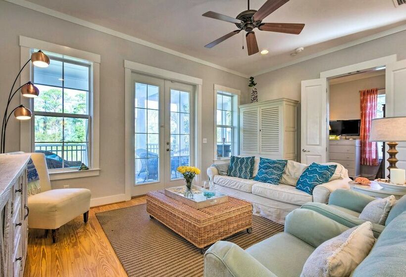 Upscale Gulf Retreat W/pool Access  ½ Mi To Beach