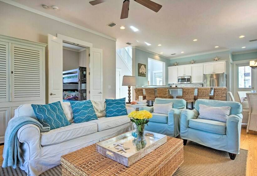 Upscale Gulf Retreat W/pool Access  ½ Mi To Beach