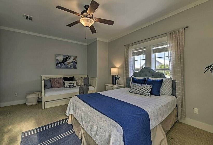 Upscale Gulf Retreat W/pool Access  ½ Mi To Beach