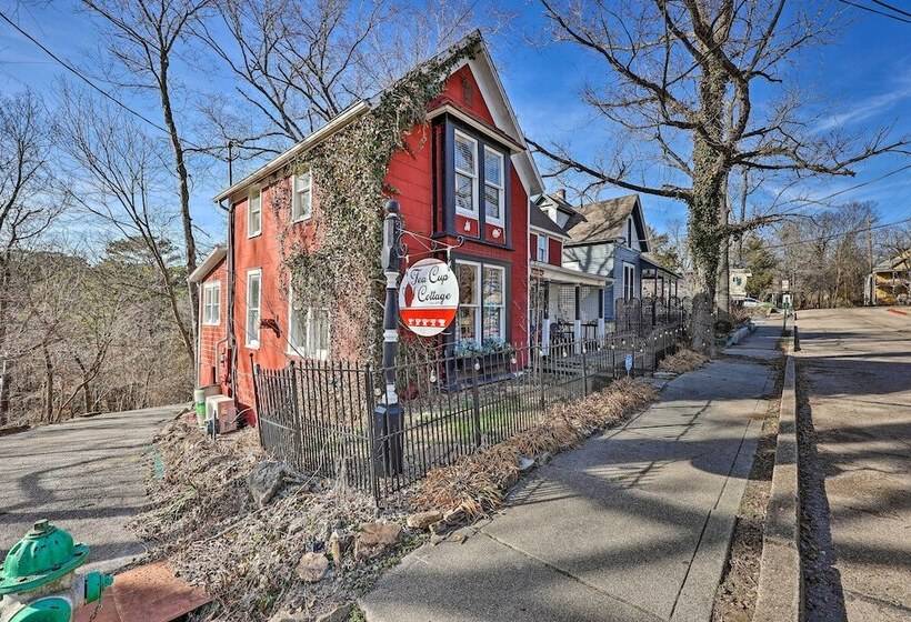 Walk To Dtwn: Historic Home In Eureka Springs