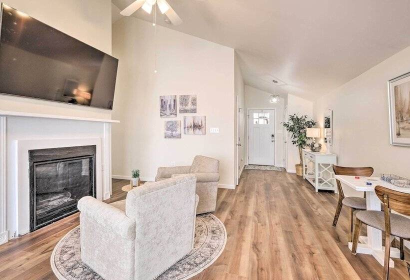 Waterfront Cottage W/ Private Beach + Deck!