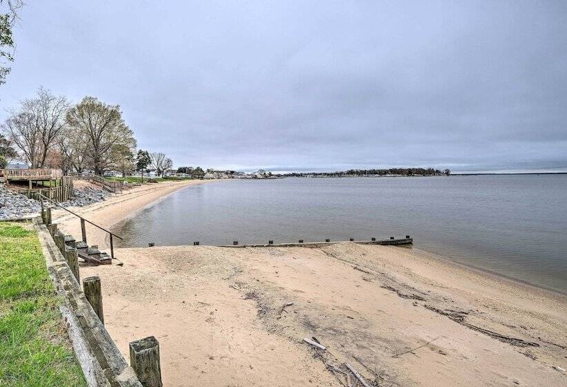 Waterfront Cottage W/ Private Beach + Deck!