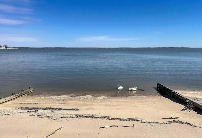 Waterfront Cottage W/ Private Beach + Deck!