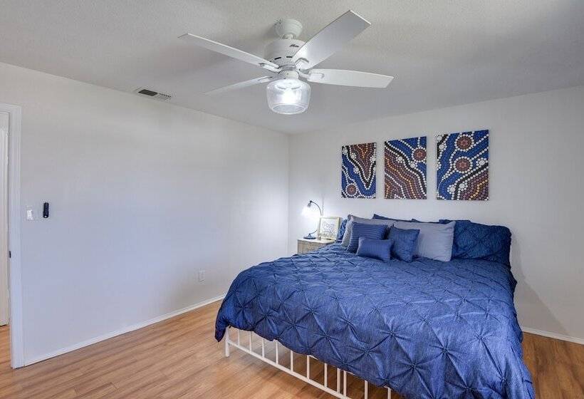 Waterfront Granbury Home: Easy Lake Access!