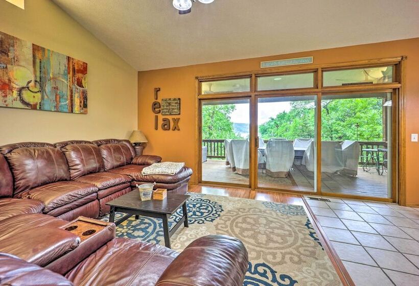 Waterfront Home On Beaver Lake W/ 2 Decks!