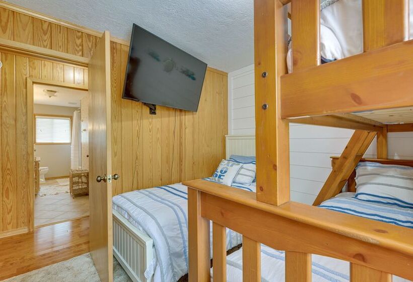 Waterfront Huntsville Home W/ Private Dock & Spa