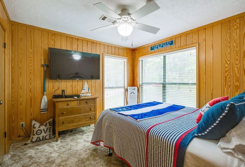 Waterfront Huntsville Home W/ Private Dock & Spa