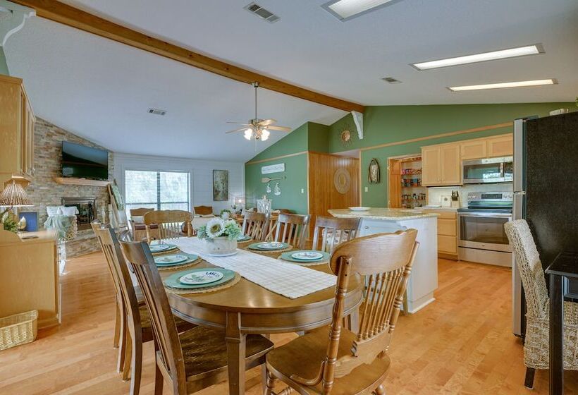 Waterfront Huntsville Home W/ Private Dock & Spa