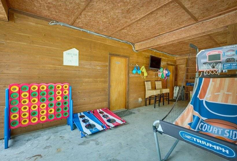 Waterfront Huntsville Home W/ Private Dock & Spa