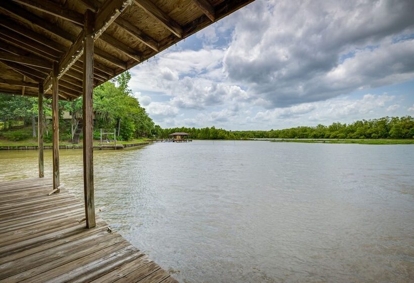 Waterfront Huntsville Home W/ Private Dock & Spa