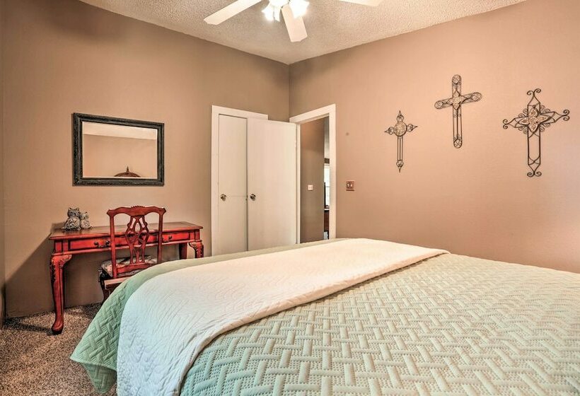 Waterfront Karnack Home W/ Boathouse & Deck!