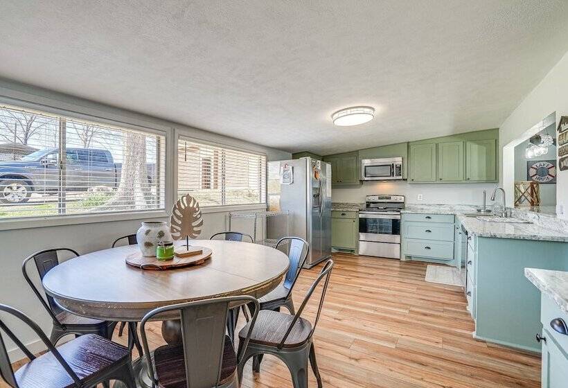 Waterfront Louisiana Home W/ Private Boat Launch!