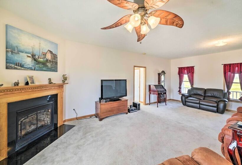 Waterfront Montross Home W/private Boat Slip!